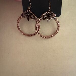 Elegant Gold Hoop Earrings